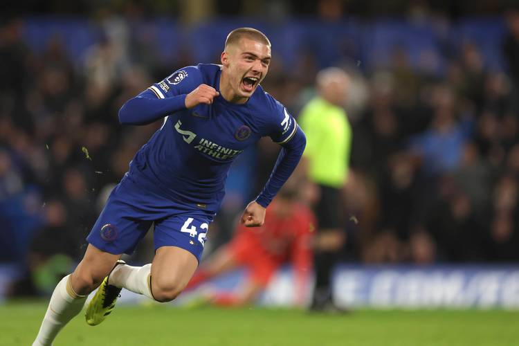 卡卡鼓励菲利克斯：感谢你的赞美，祝你在米兰取得巨大的成功